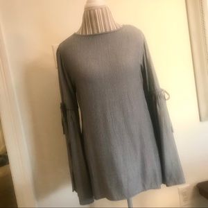 Bell sleeve blouse